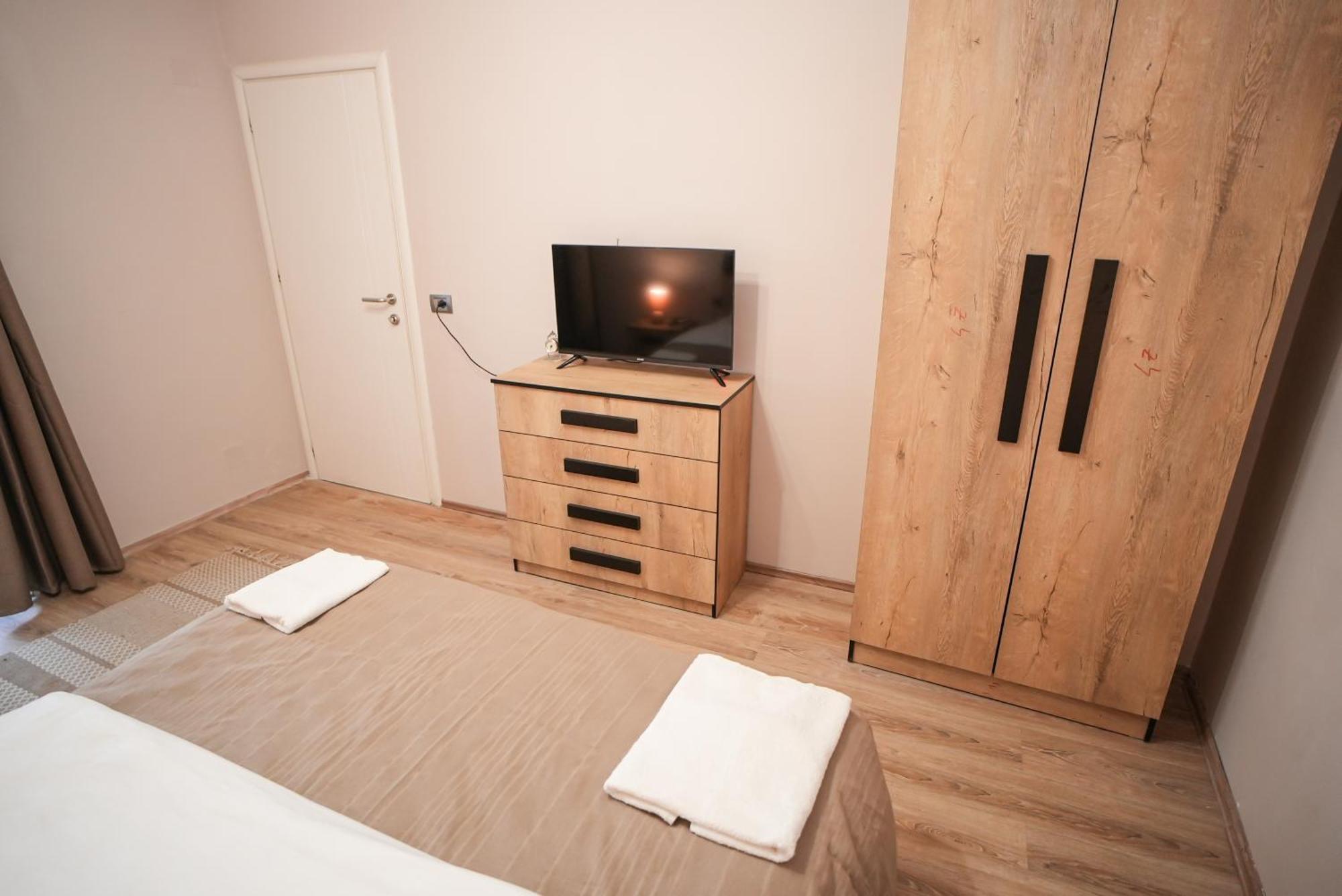 Apartment Grandpa House - App.3 Tirana